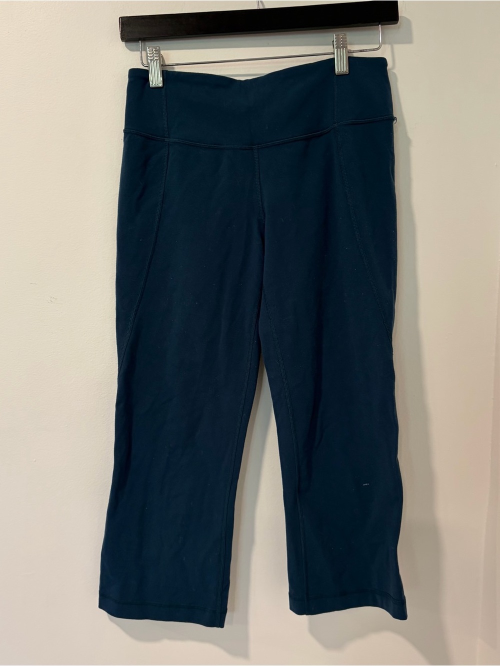 Lululemon teal Cropped Leggings size 8